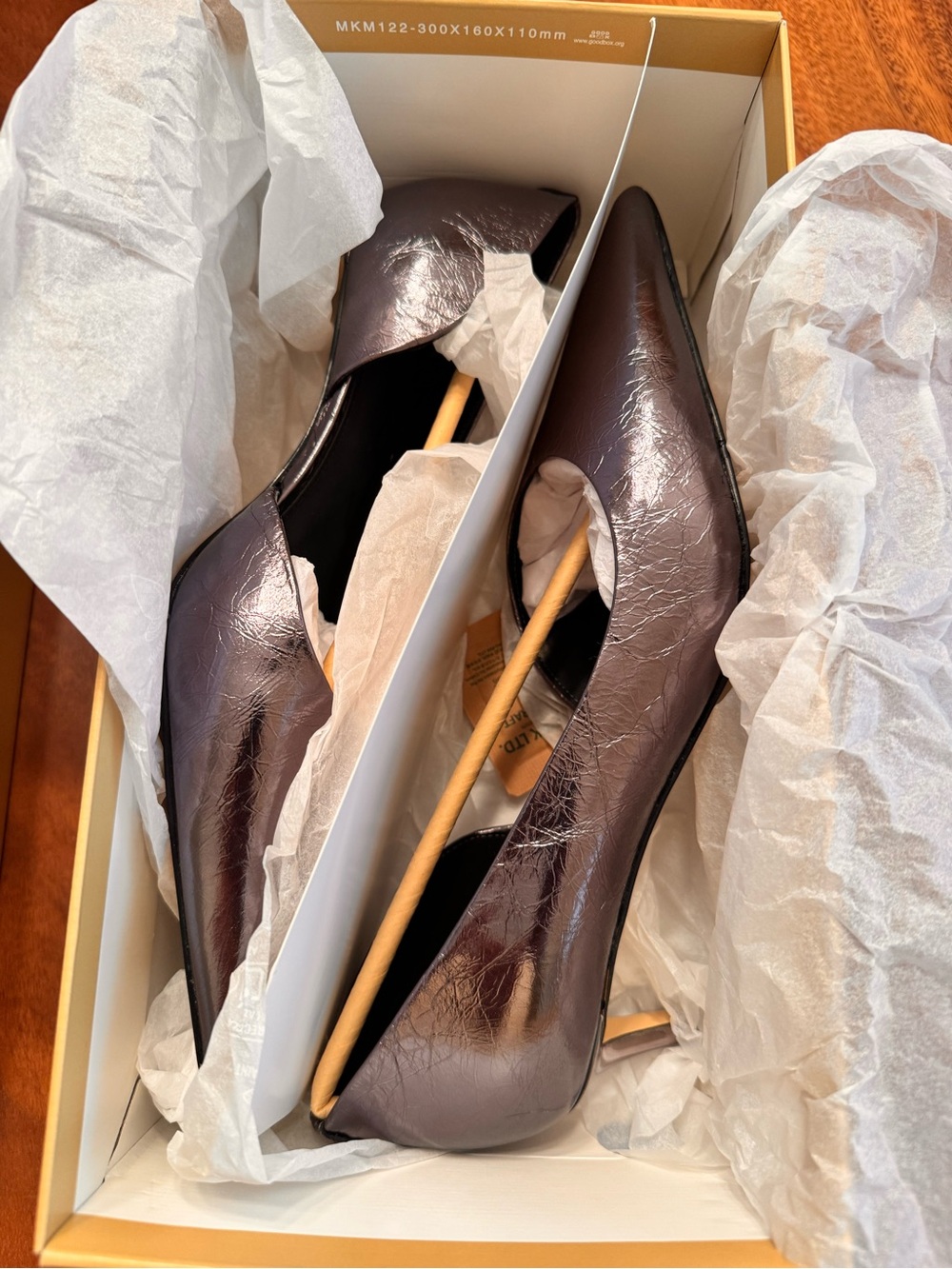 MICHAEL KORS - ELYSE KITTEN GUNMETAL metallic leather PUMP - brand new! SIZE 7.5